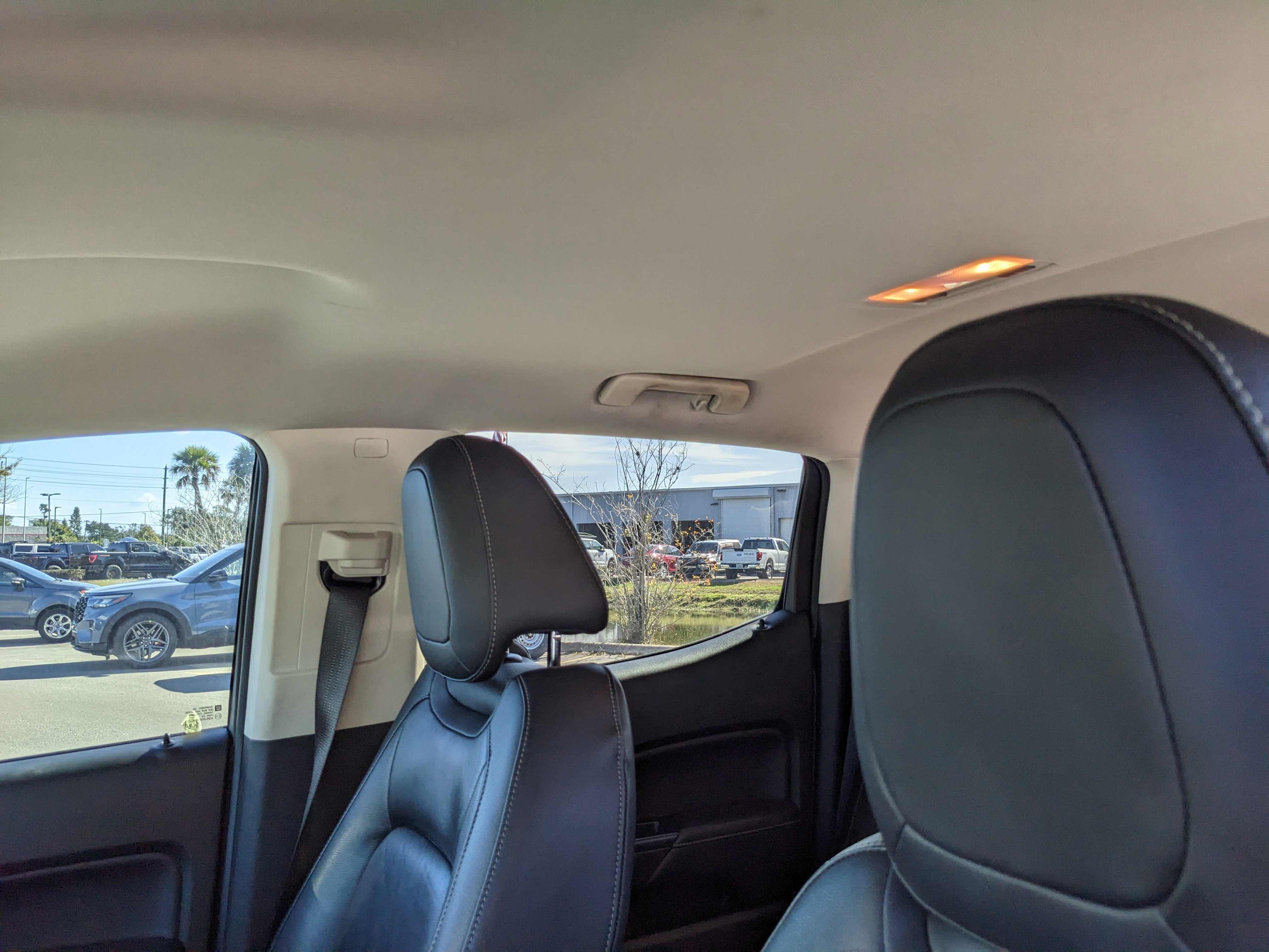 Used 2016 GMC Canyon SLT w/ Driver Alert Package image 18