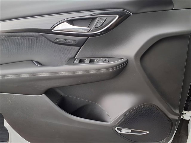 Certified 2025 Buick Envision Preferred image 18