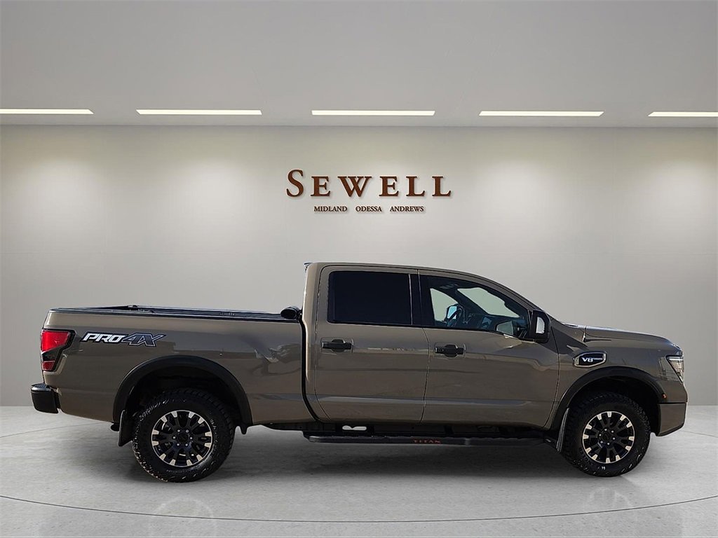 Used 2021 Nissan Titan PRO-4X w/ Off Road Protection Package image 5