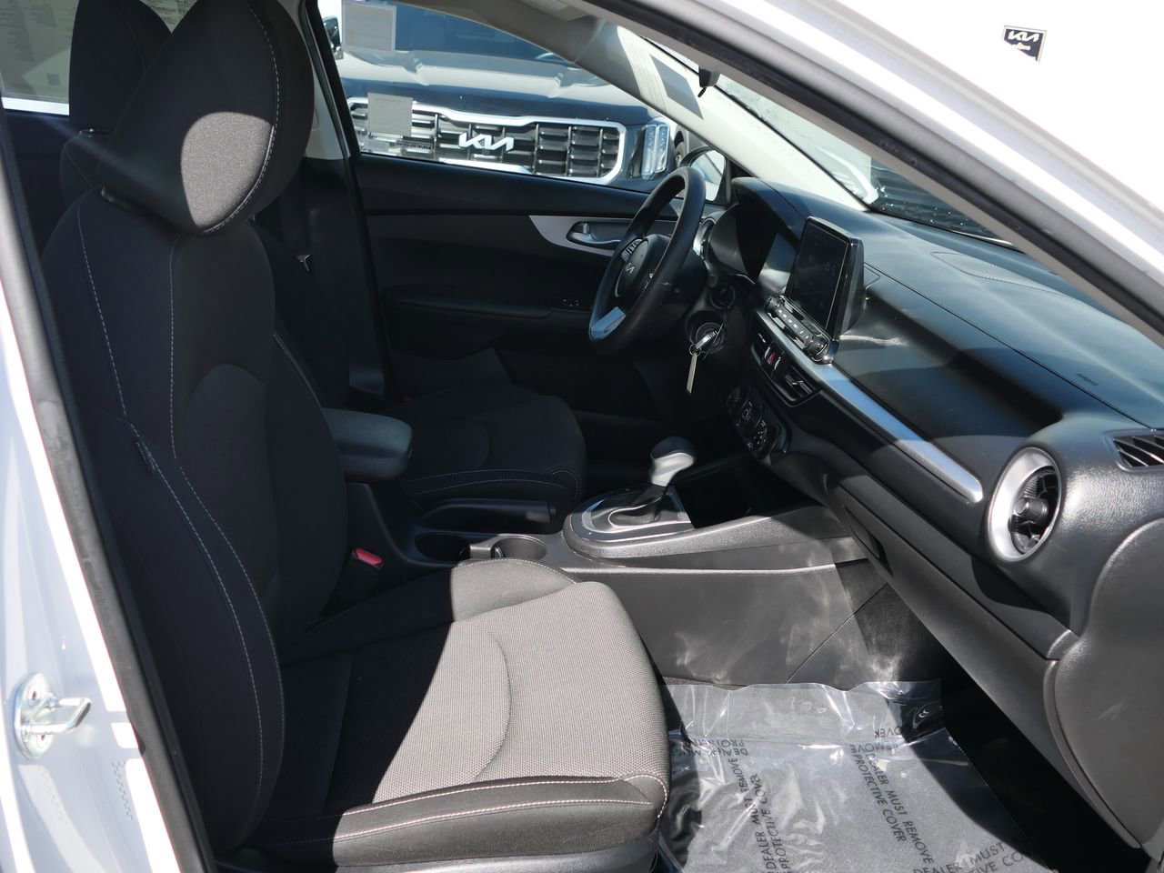 Used 2023 Kia Forte LXS w/ LXS Technology Package image 27