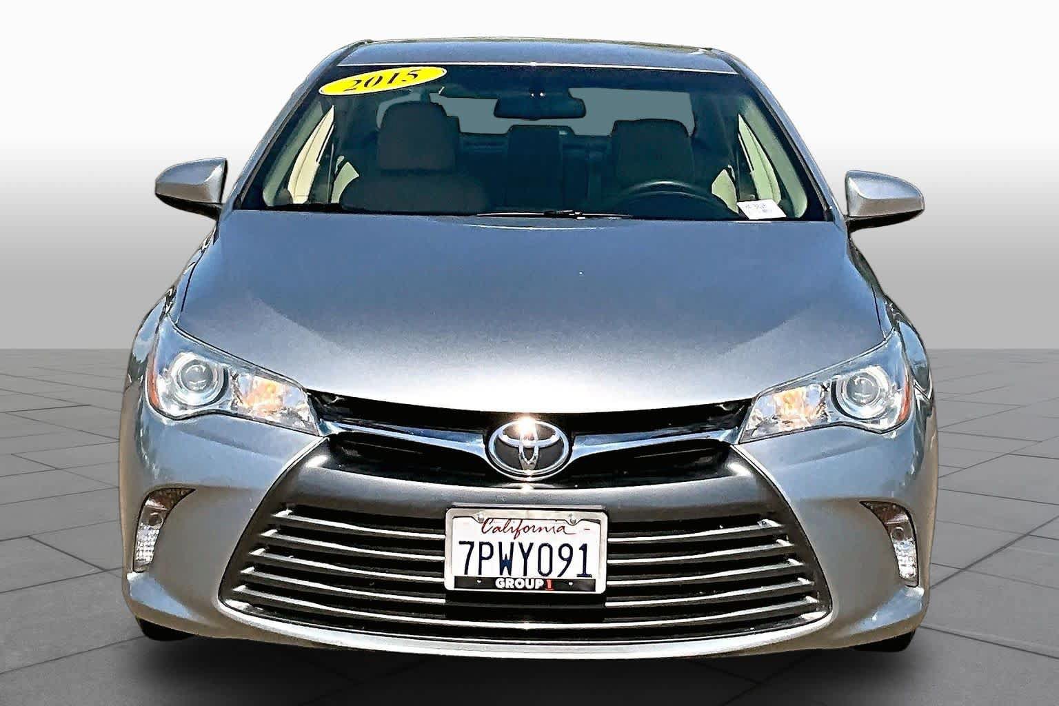 Used 2015 Toyota Camry LE FWD image 3