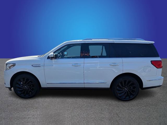 Used 2021 Lincoln Navigator Reserve image 2
