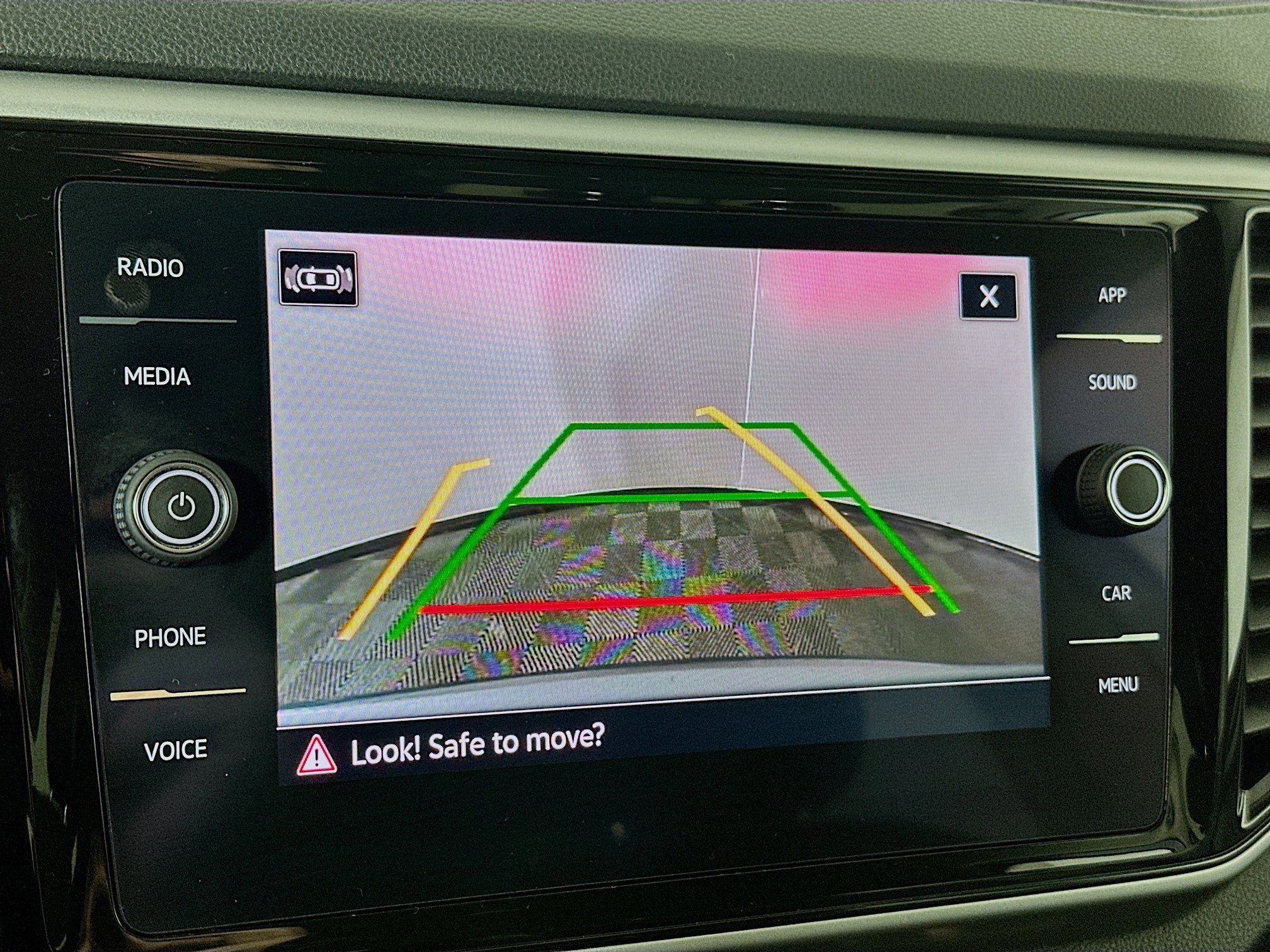 Used 2022 Volkswagen Atlas SE image 13