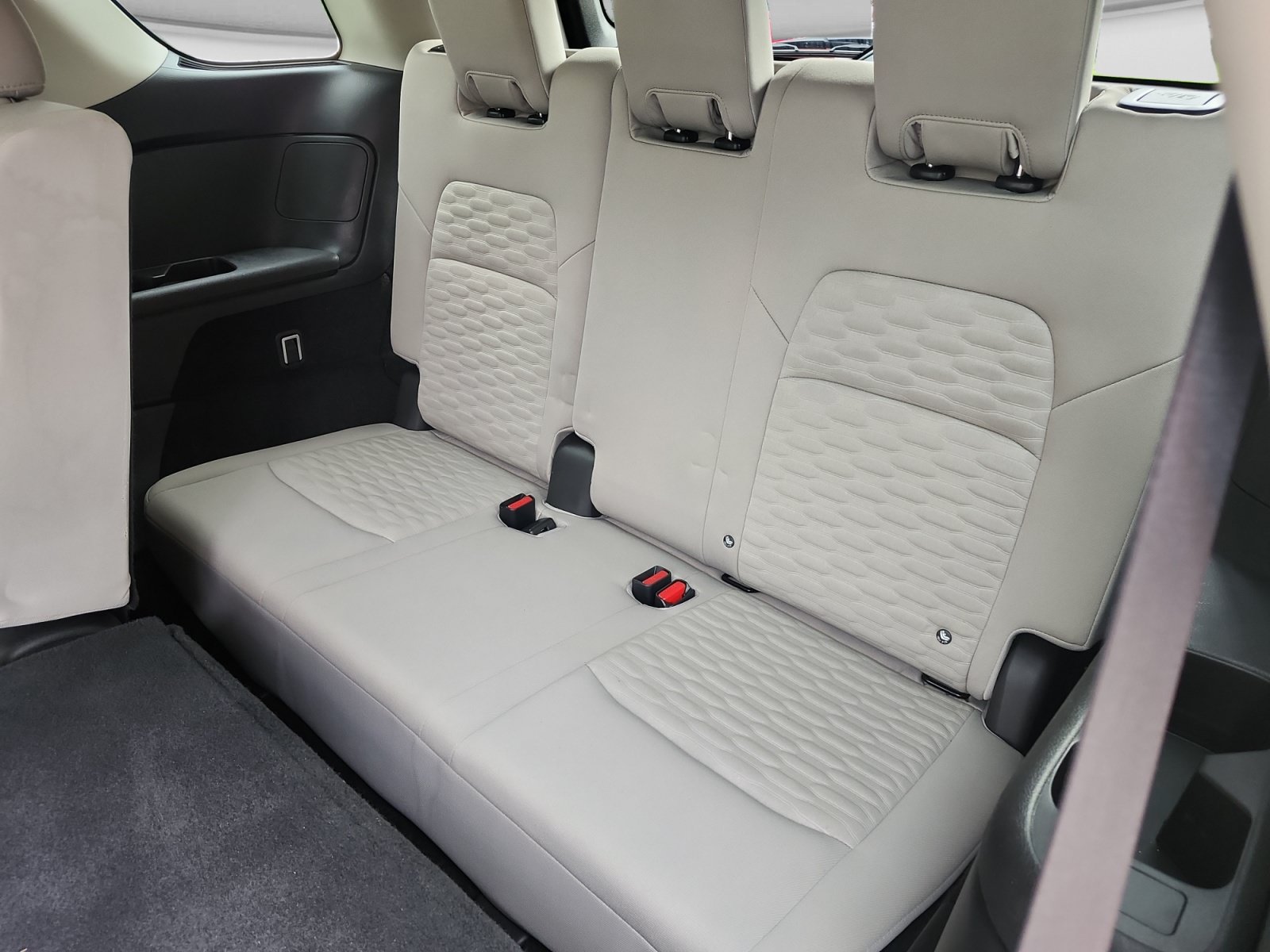 Used 2022 Nissan Pathfinder SV FWD image 14