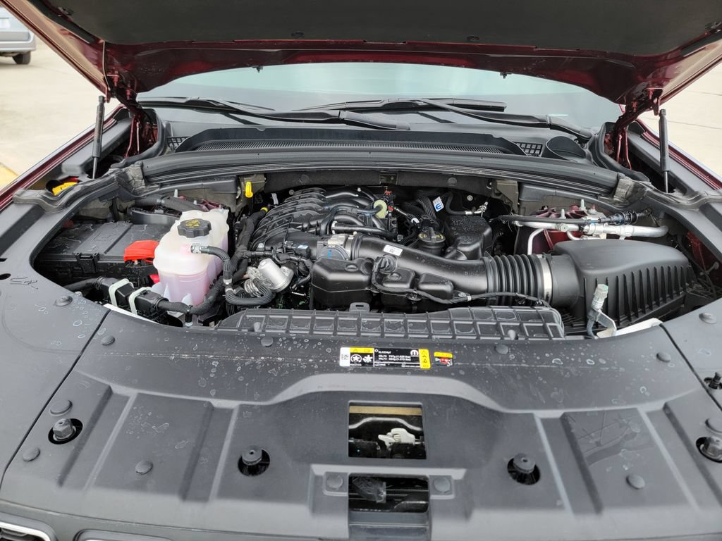 Used 2025 Jeep Grand Cherokee Laredo X w/ Luxury Tech Group I AWD/4WD image 9