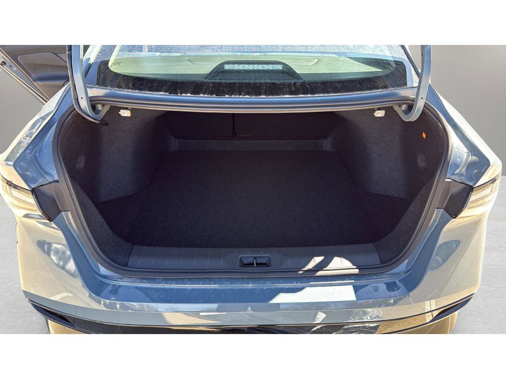 New 2026 Nissan Sentra SR image 17