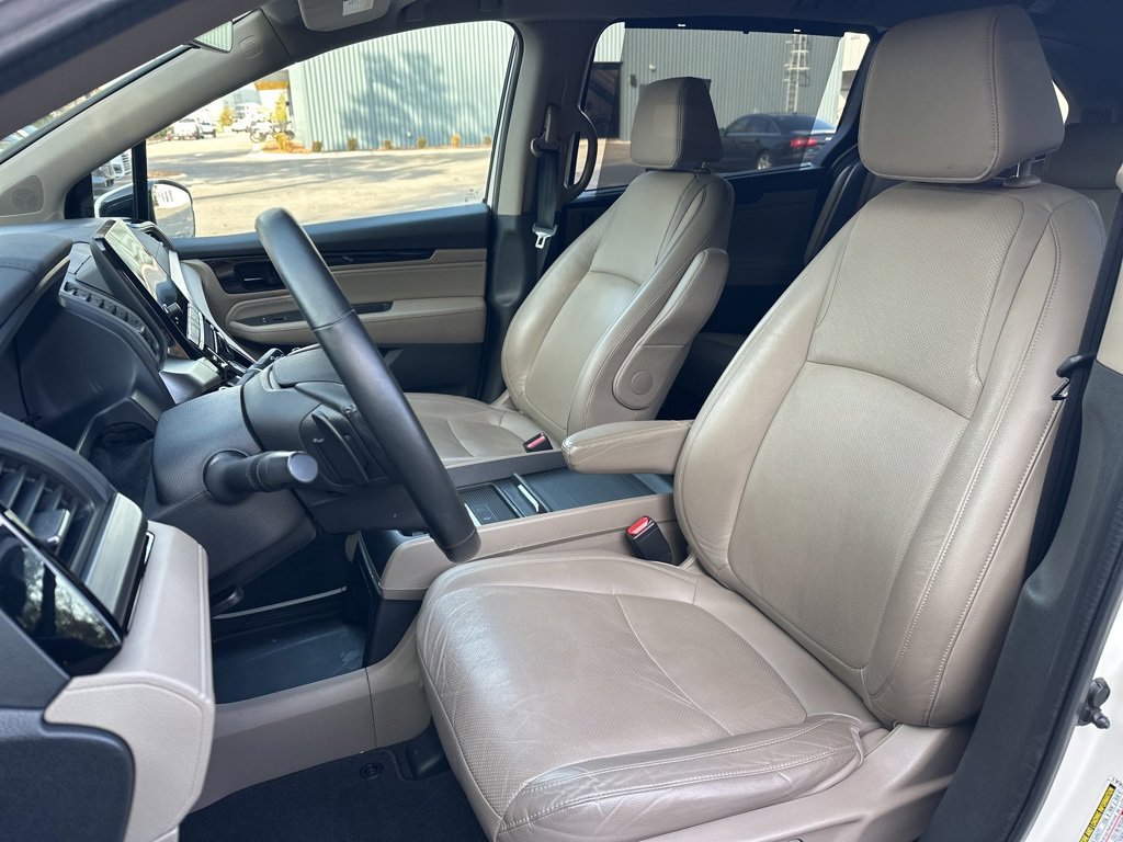 Used 2018 Honda Odyssey Elite image 11