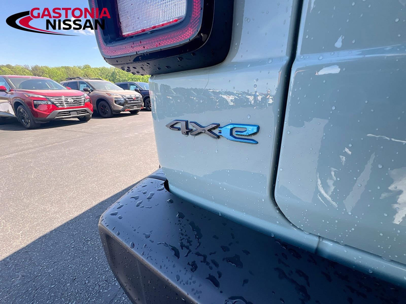 Used 2023 Jeep Wrangler Unlimited w/ Cold Weather Group image 42