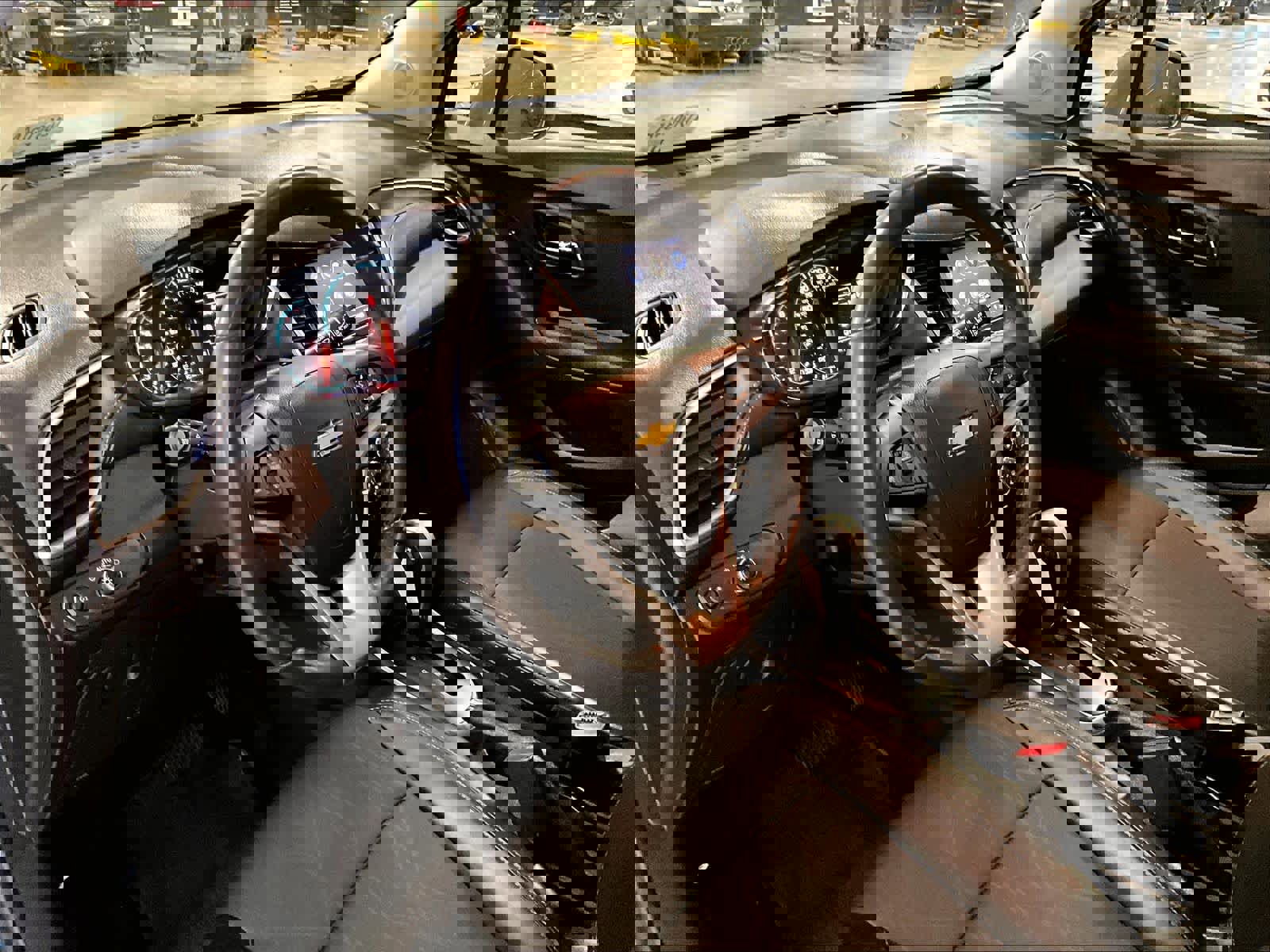 Used 2022 Chevrolet Trax LT w/ LT Convenience Package image 8