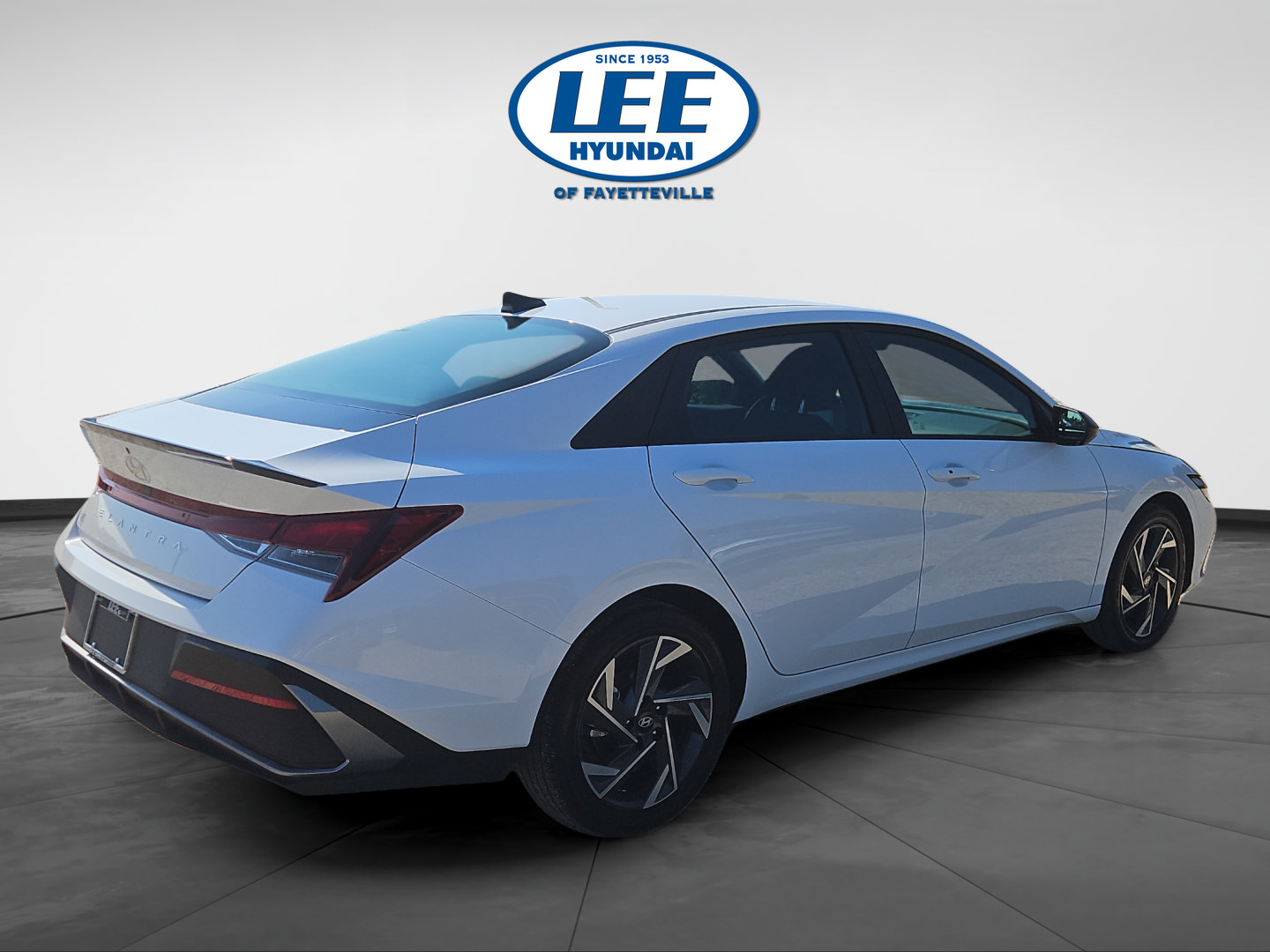 Certified 2025 Hyundai Elantra Sport FWD image 3