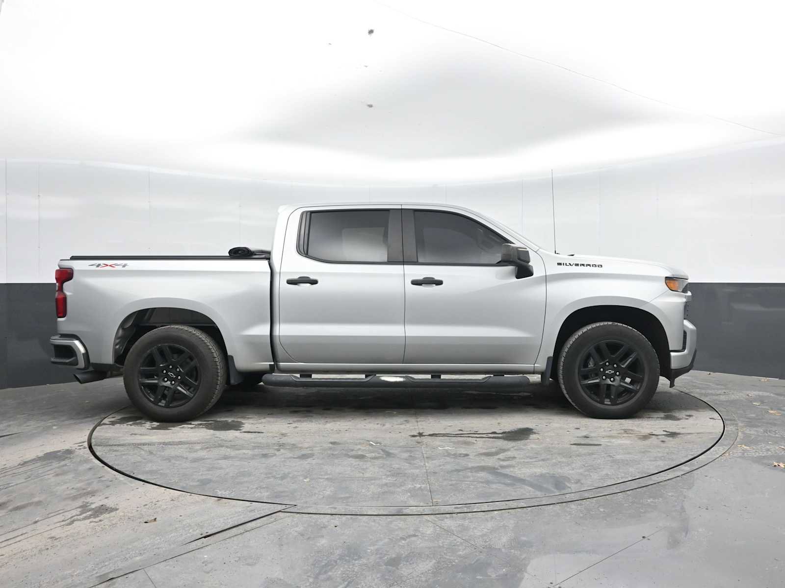 Used 2020 Chevrolet Silverado 1500 Custom w/ Rally Edition image 9