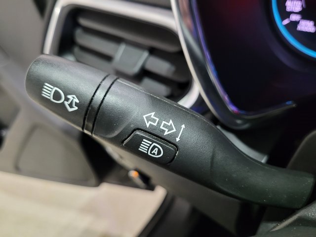 Used 2021 Chevrolet Equinox LT image 40