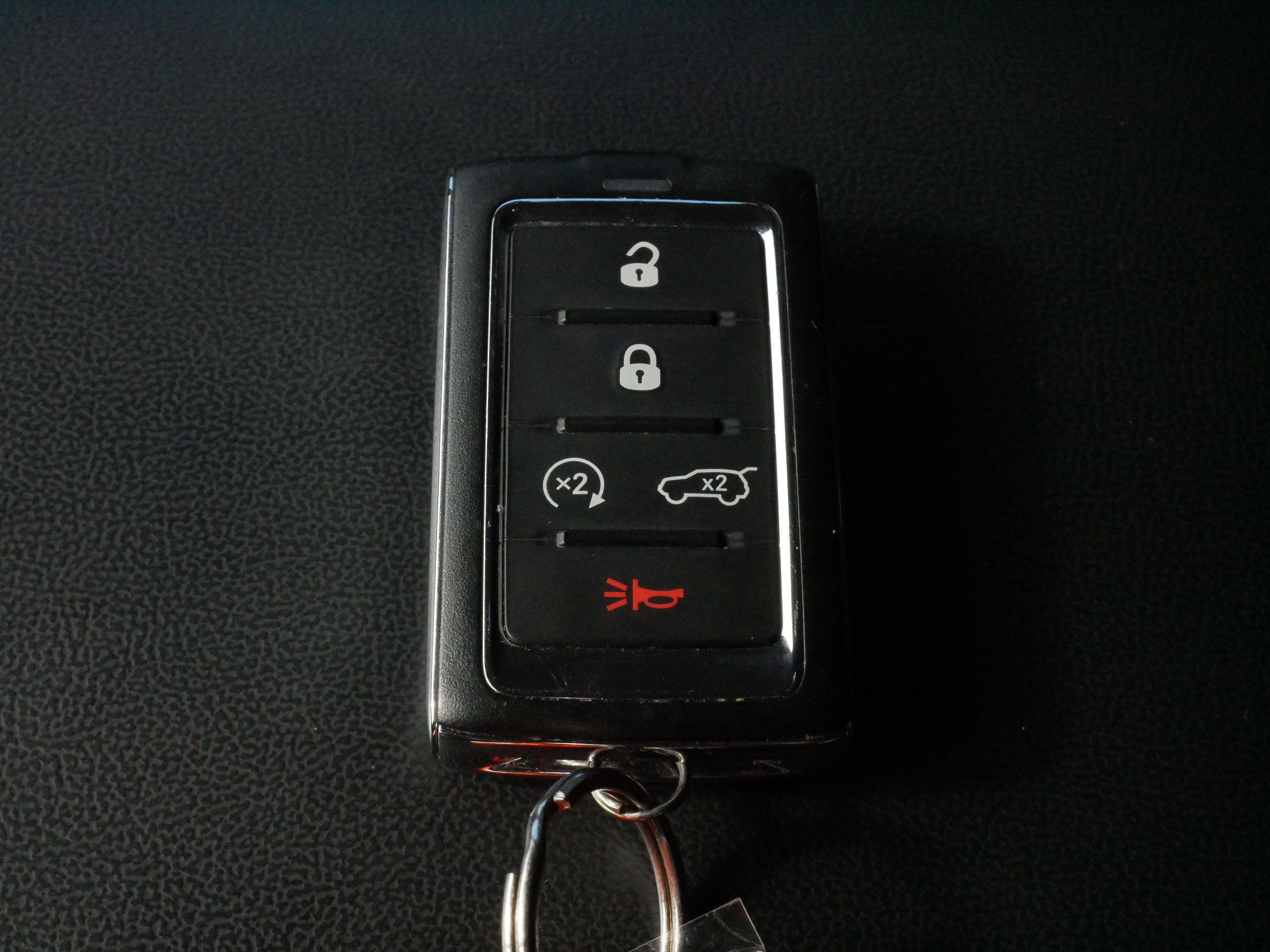 Used 2023 Jeep Grand Cherokee Limited w/ Black Appearance Package AWD/4WD image 32
