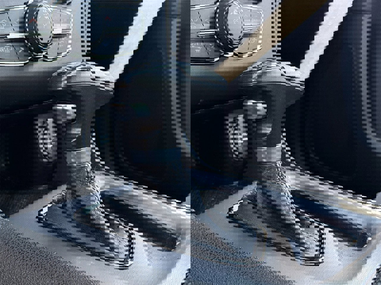 Used 2023 Dodge Charger SXT w/ Blacktop Package image 20