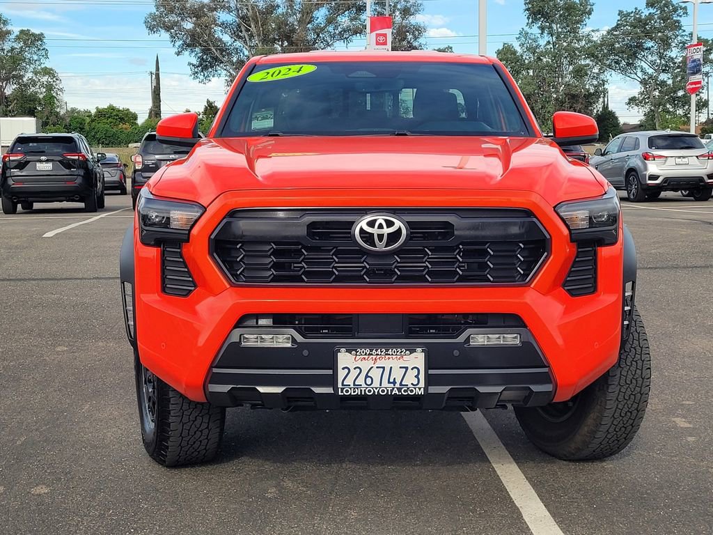Used 2024 Toyota Tacoma TRD Off-Road w/ TRD Off Road Upgrade Package AWD/4WD image 2