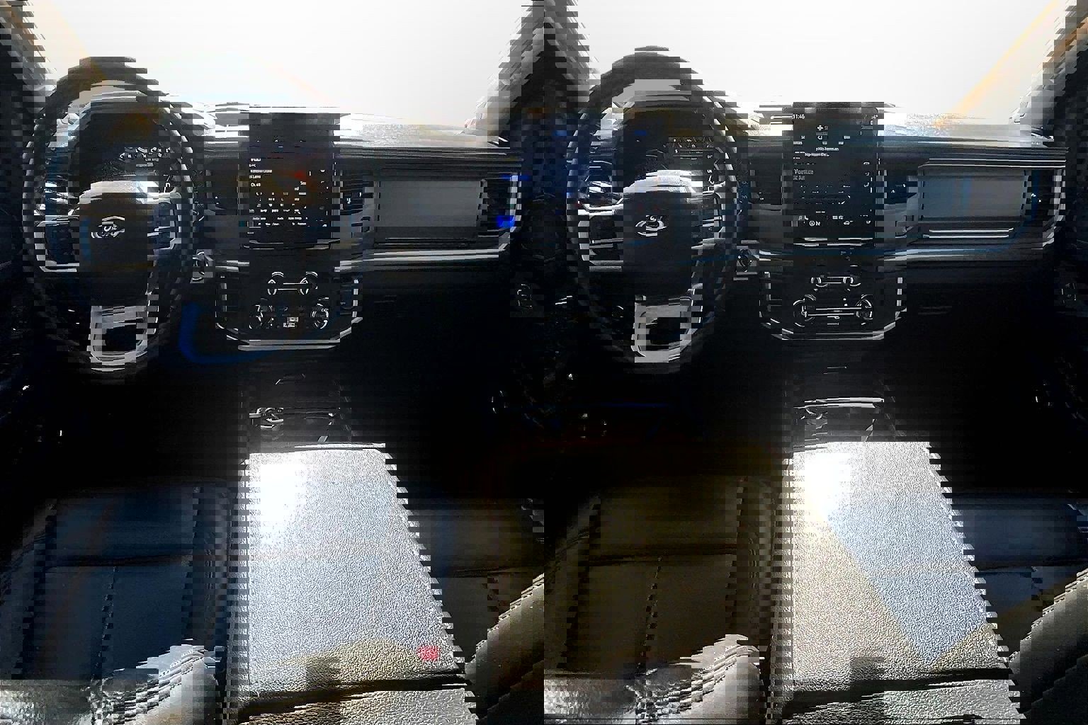 Used 2022 Ford Expedition Max XLT image 14