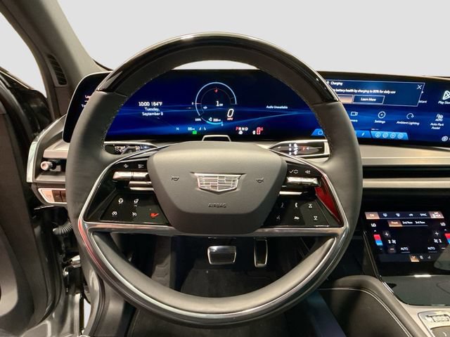 Certified 2026 Cadillac Vistiq Luxury AWD/4WD image 9