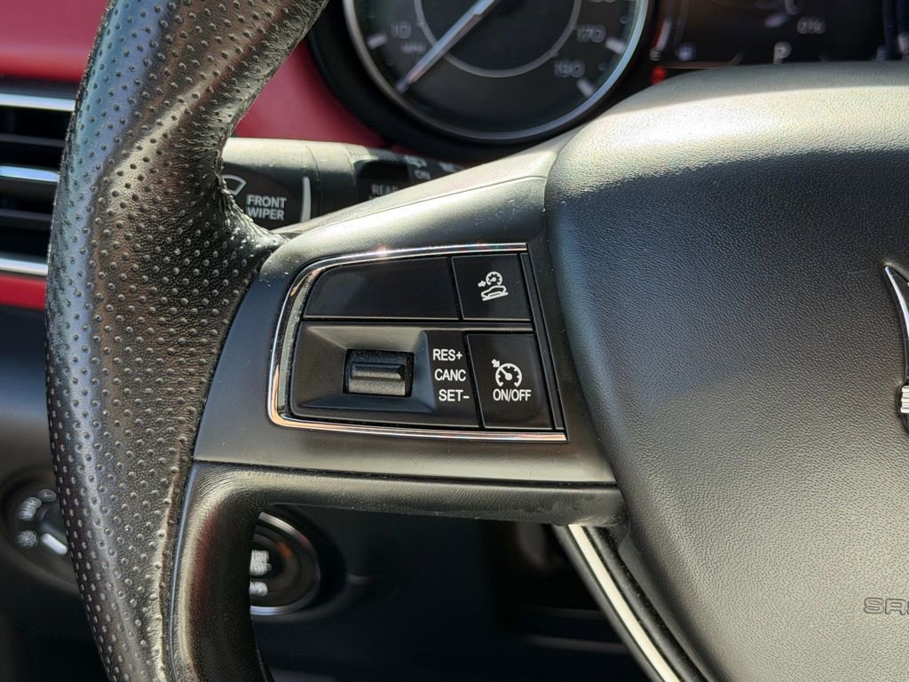 Used 2022 Maserati Levante Modena AWD/4WD image 17