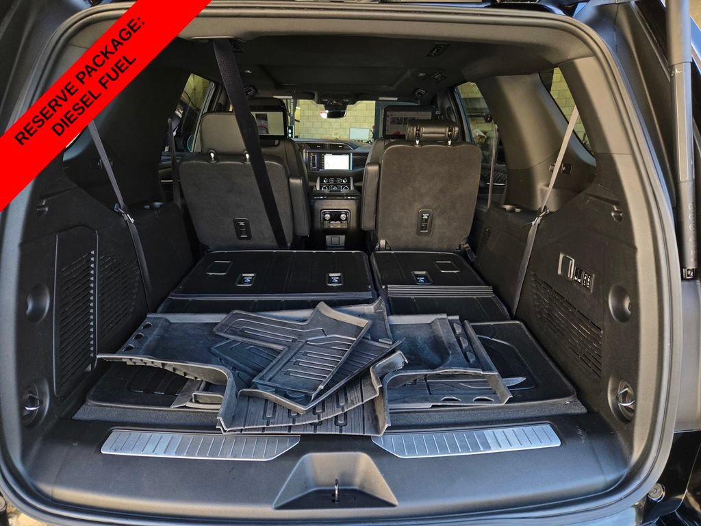 Used 2023 GMC Yukon Denali w/ Denali Reserve Package AWD/4WD image 40