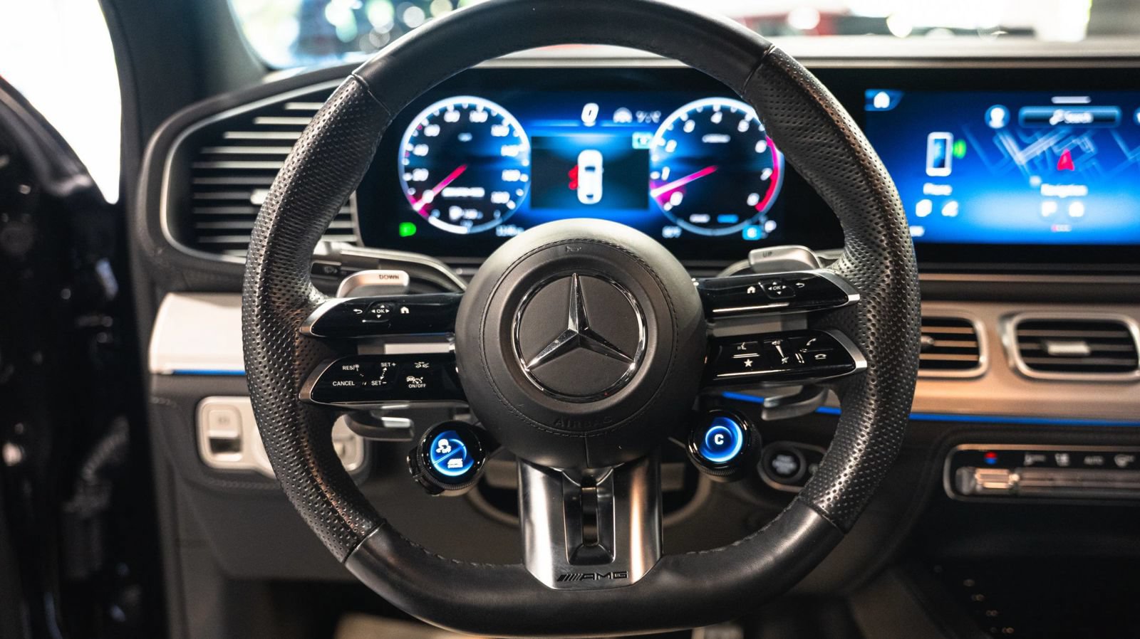 Used 2024 Mercedes-Benz GLE 53 AMG 4MATIC Coupe w/ Driver Assistance Package image 22