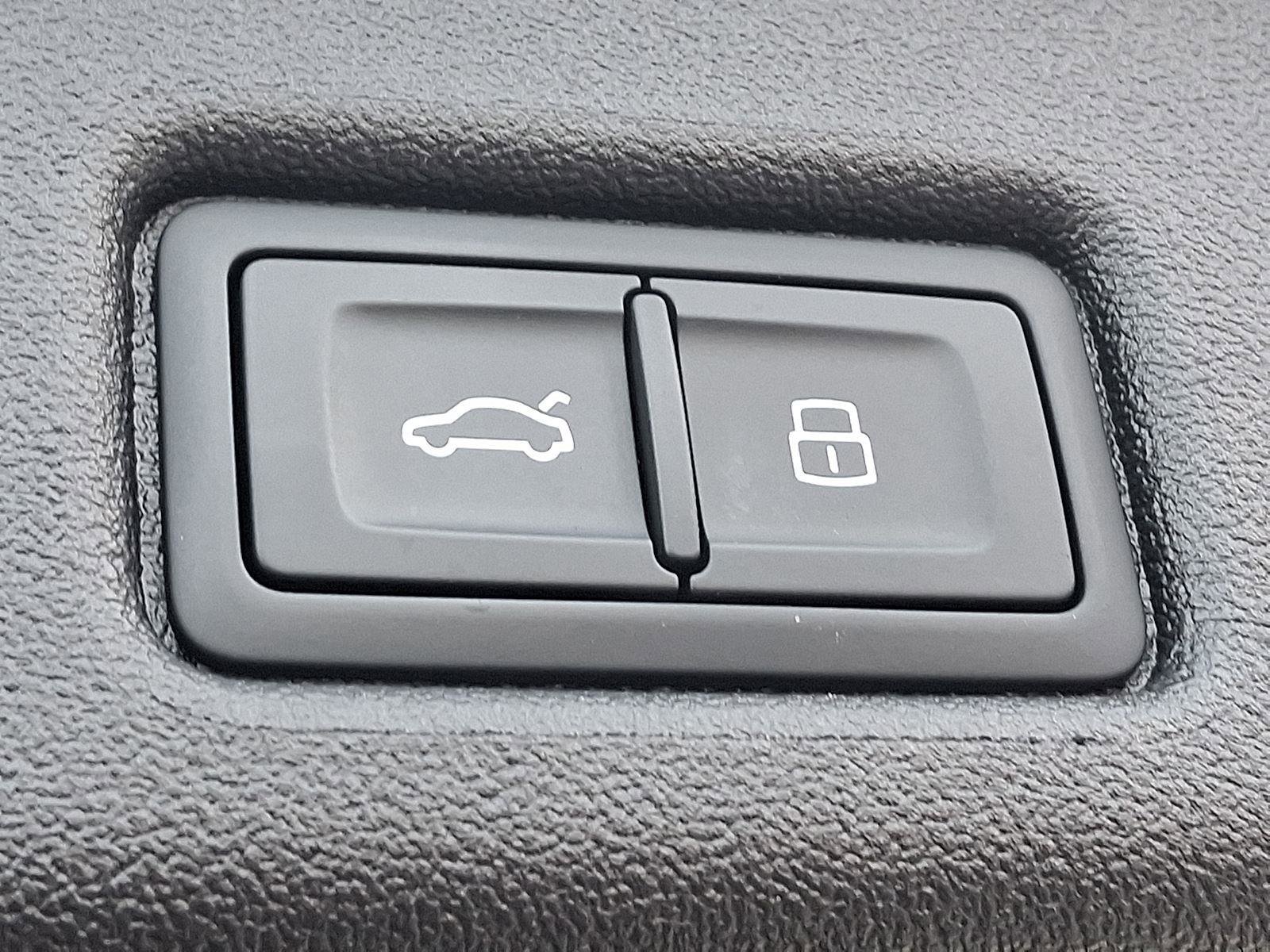 Used 2025 Audi Q5 Premium Plus w/ Premium Plus image 30