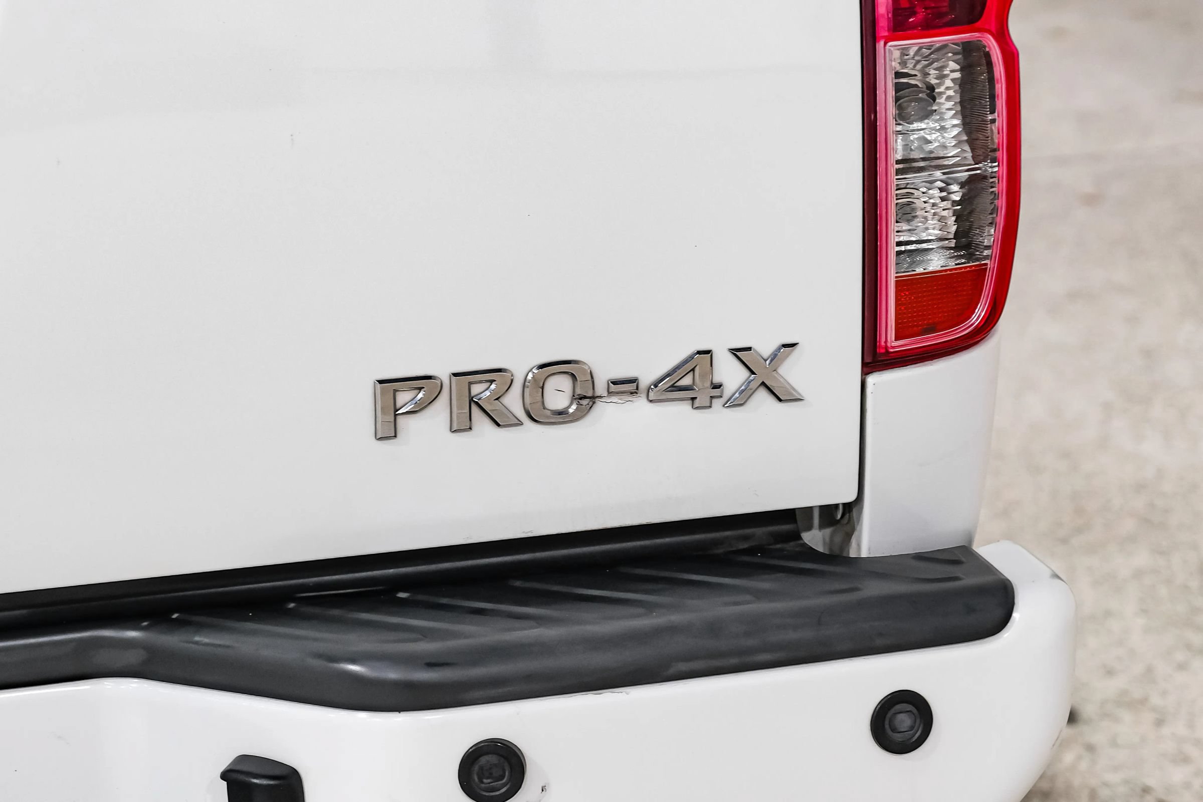Used 2019 Nissan Frontier PRO-4X AWD/4WD image 43