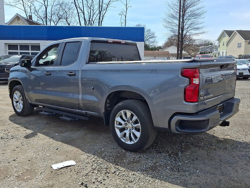 Used 2020 Chevrolet Silverado 1500 Custom w/ Custom Value Package image 6