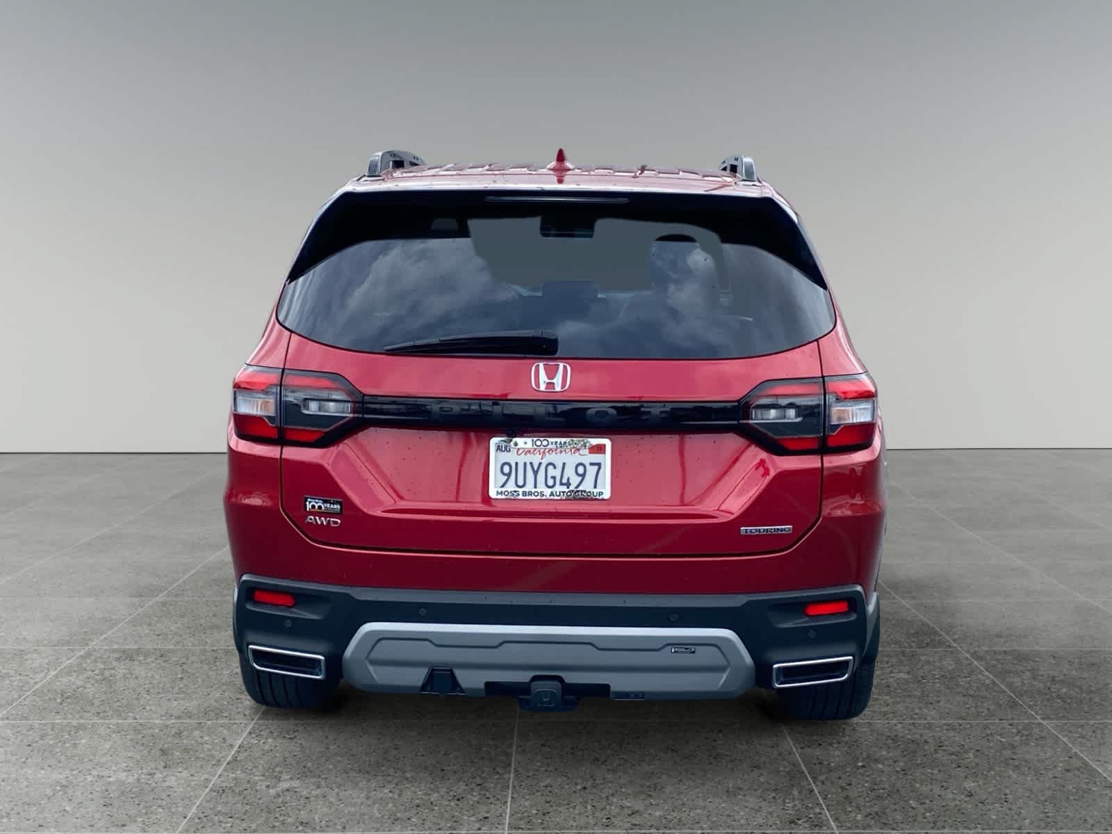 Used 2025 Honda Pilot Touring image 4