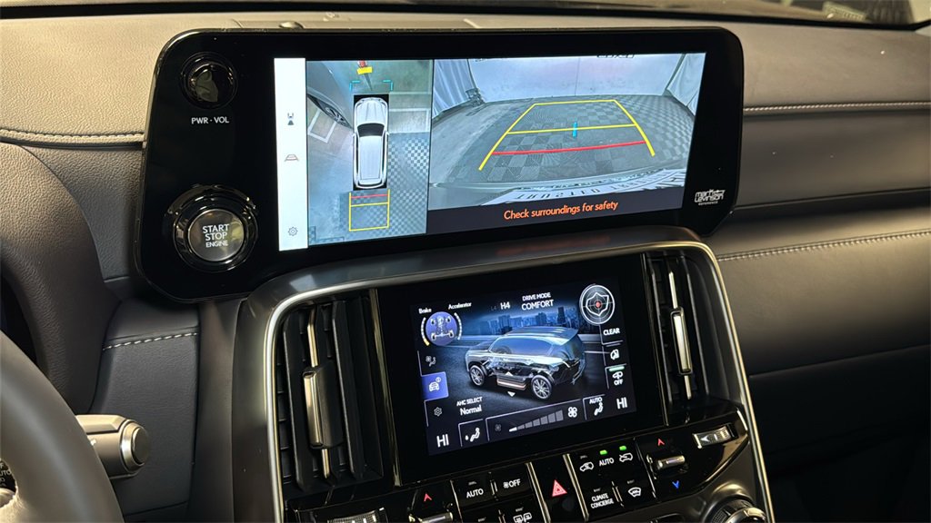 New 2025 Lexus LX 600 4WD w/ Luxury Package image 29