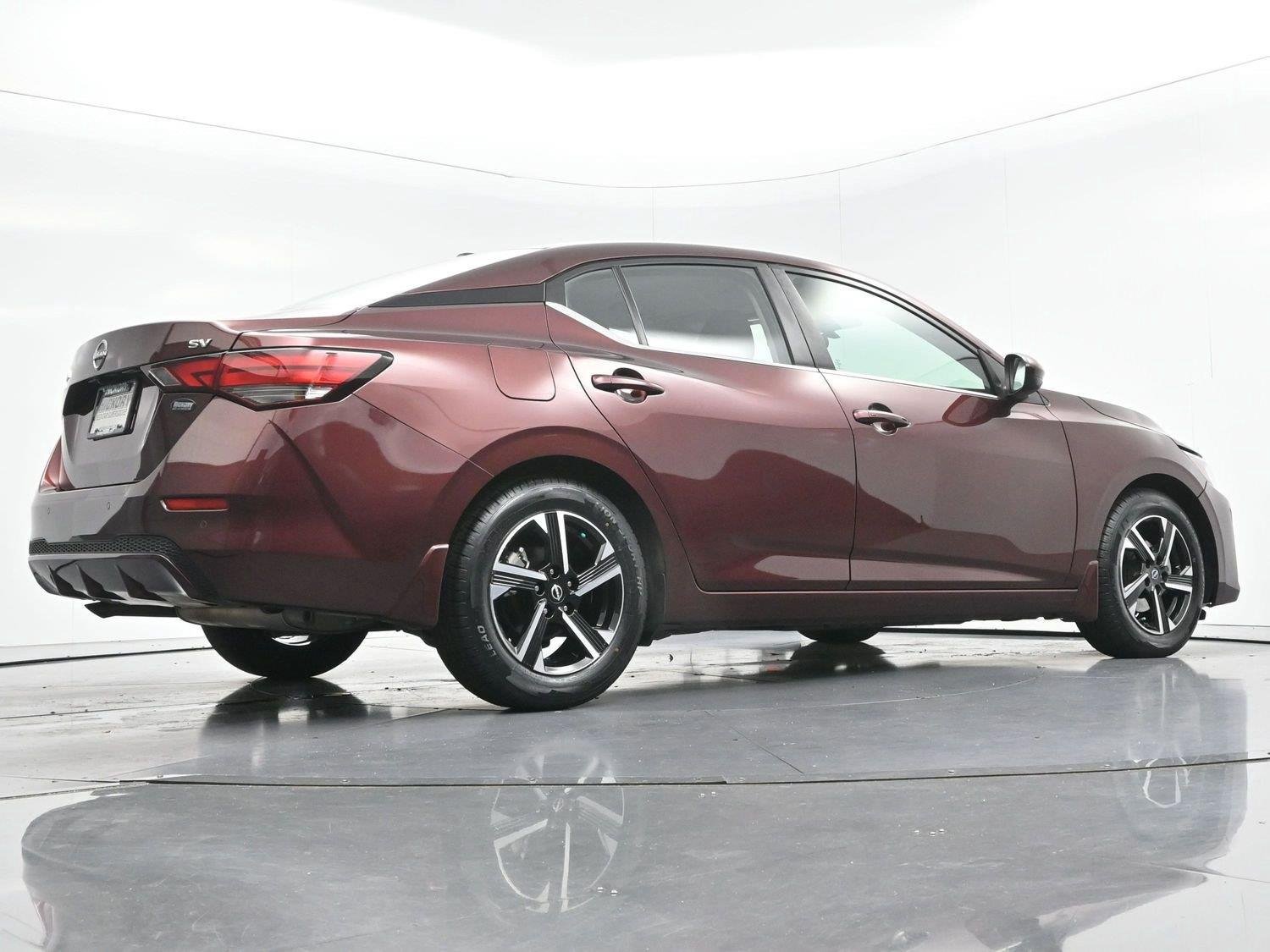 Used 2024 Nissan Sentra SV FWD image 48