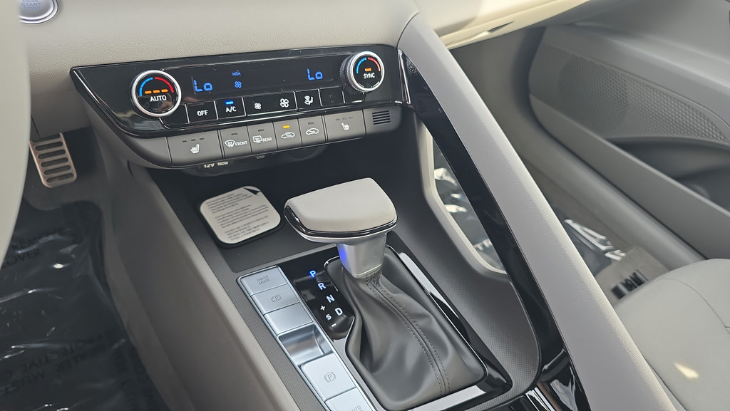 New 2026 Hyundai Elantra SEL Sport Premium FWD image 17
