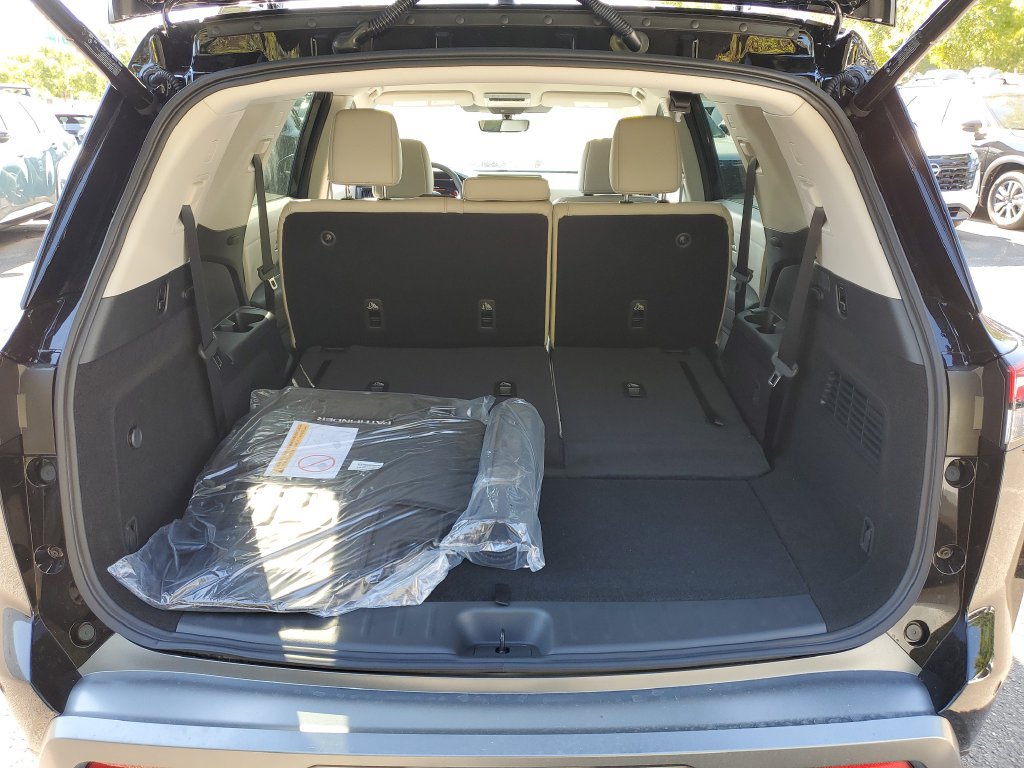 New 2026 Nissan Pathfinder SL FWD image 8