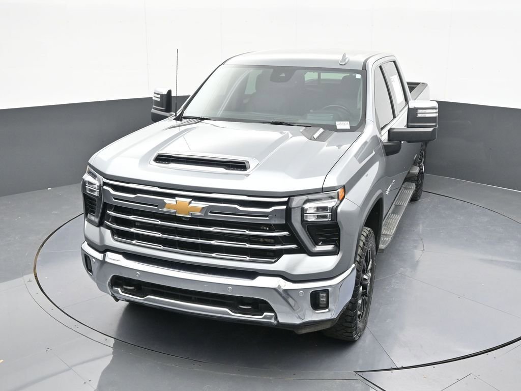 Used 2025 Chevrolet Silverado 2500 LTZ w/ LTZ Plus Package image 57