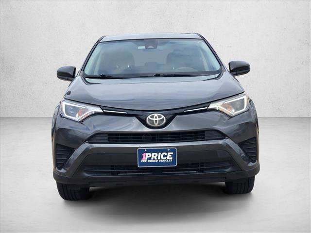 Used 2018 Toyota RAV4 LE image 2