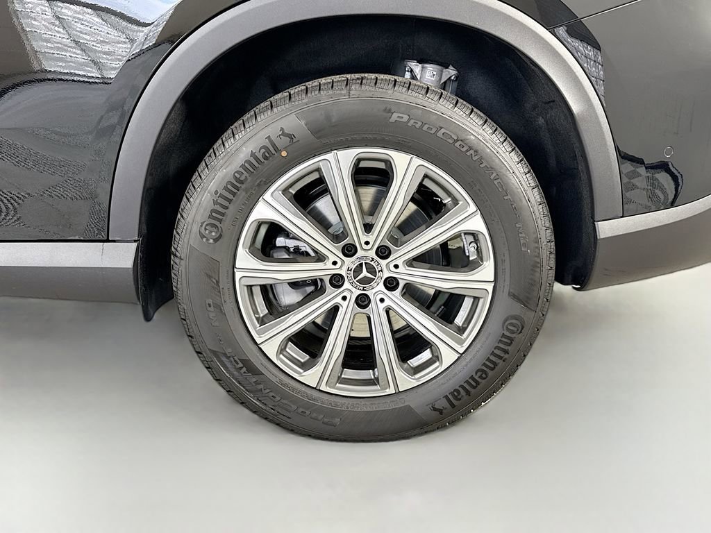 Used 2026 Mercedes-Benz GLC 300 4MATIC image 32