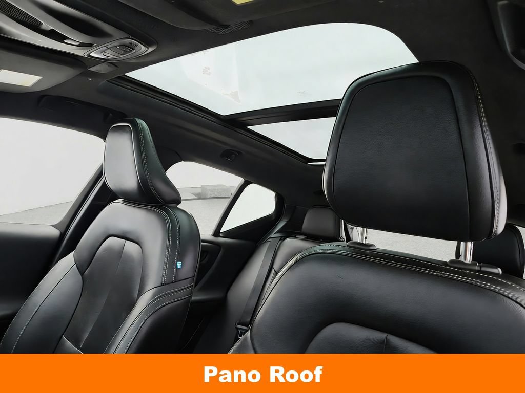 Used 2020 Volvo XC40 T5 Momentum AWD/4WD image 12