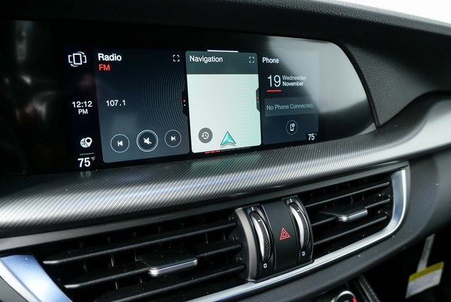 New 2025 Alfa Romeo Stelvio Sprint w/ Convenience Package image 16