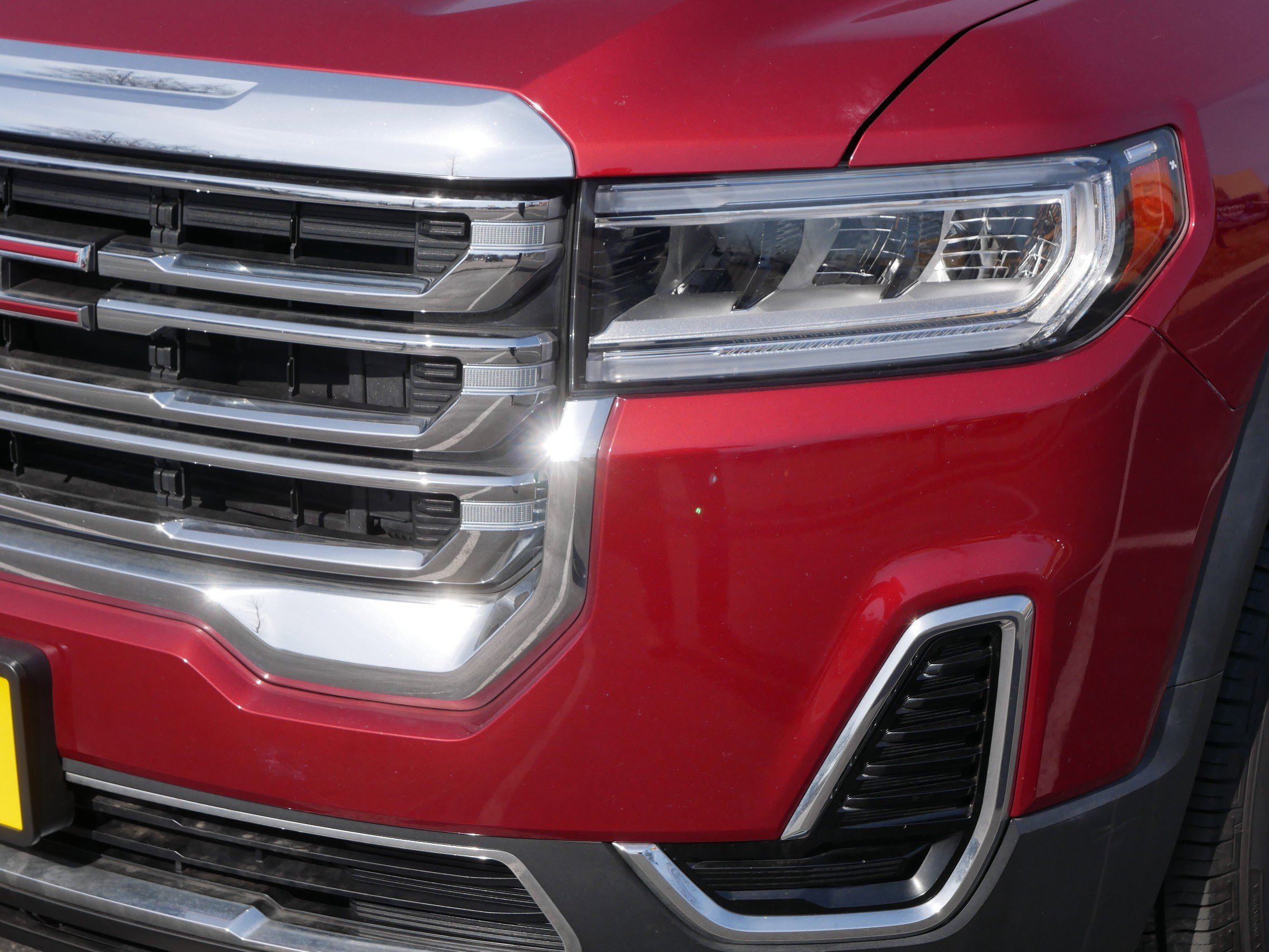 Used 2020 GMC Acadia SLE w/ Driver Convenience Package image 16