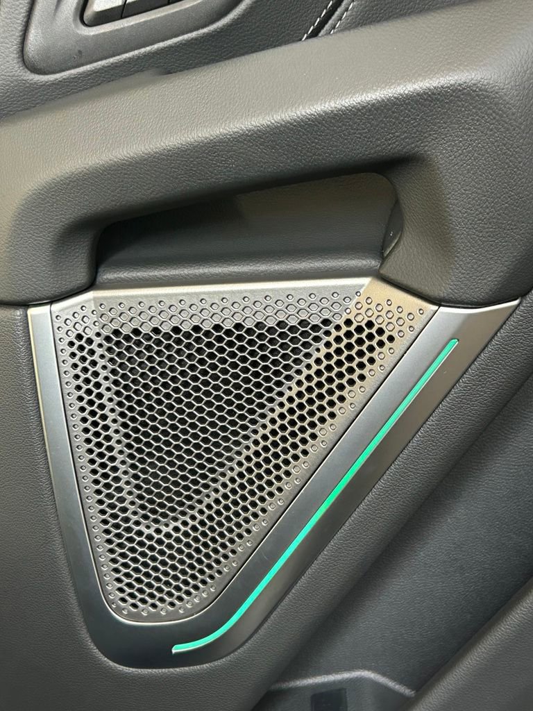 Used 2022 BMW Z4 M40i w/ Premium Package image 47