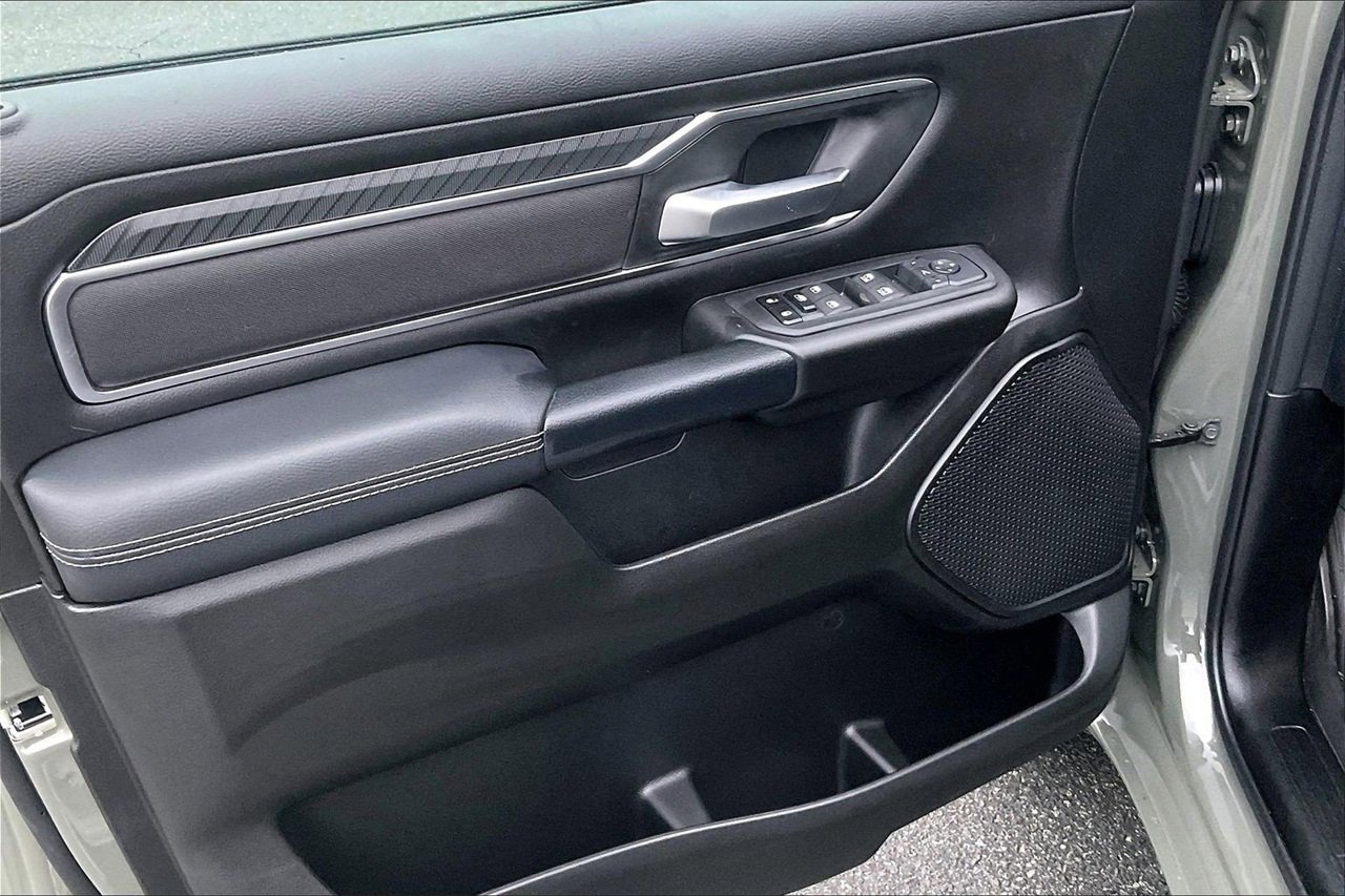 New 2026 RAM 1500 4x4 Crew Cab image 27