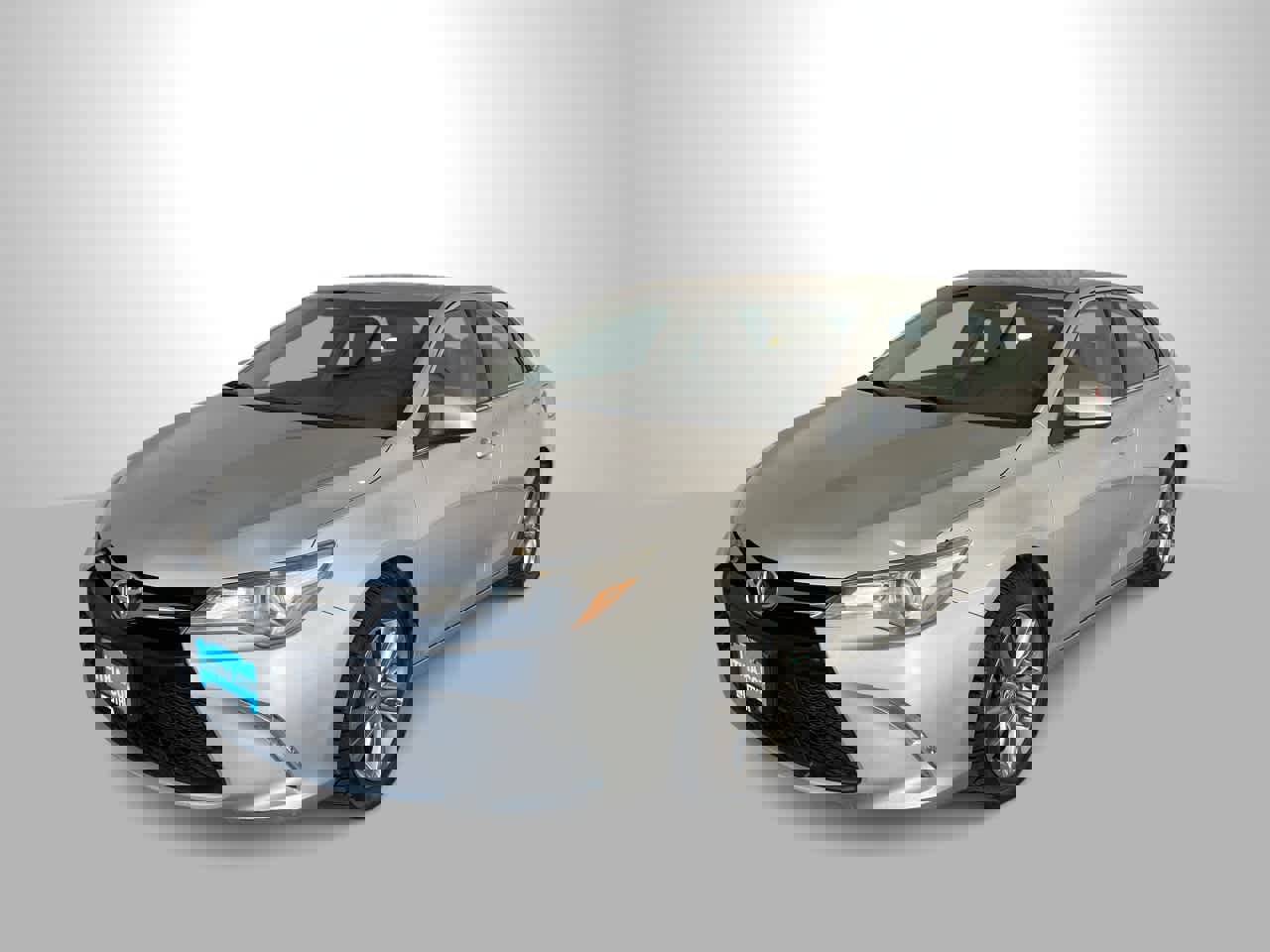 Used 2017 Toyota Camry SE FWD image 2