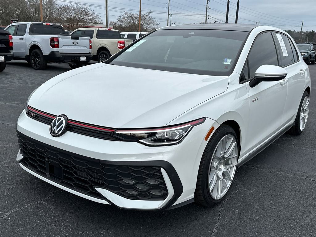 Used 2025 Volkswagen GTI SE image 3