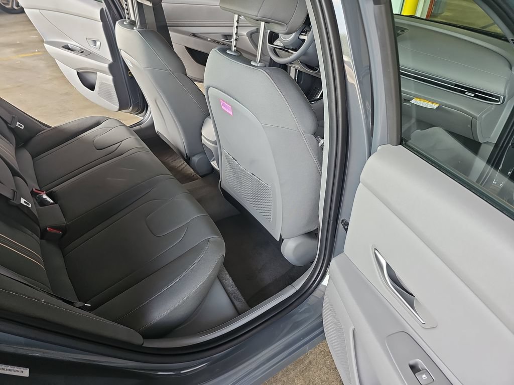 New 2026 Hyundai Elantra SEL Sport Premium FWD image 11