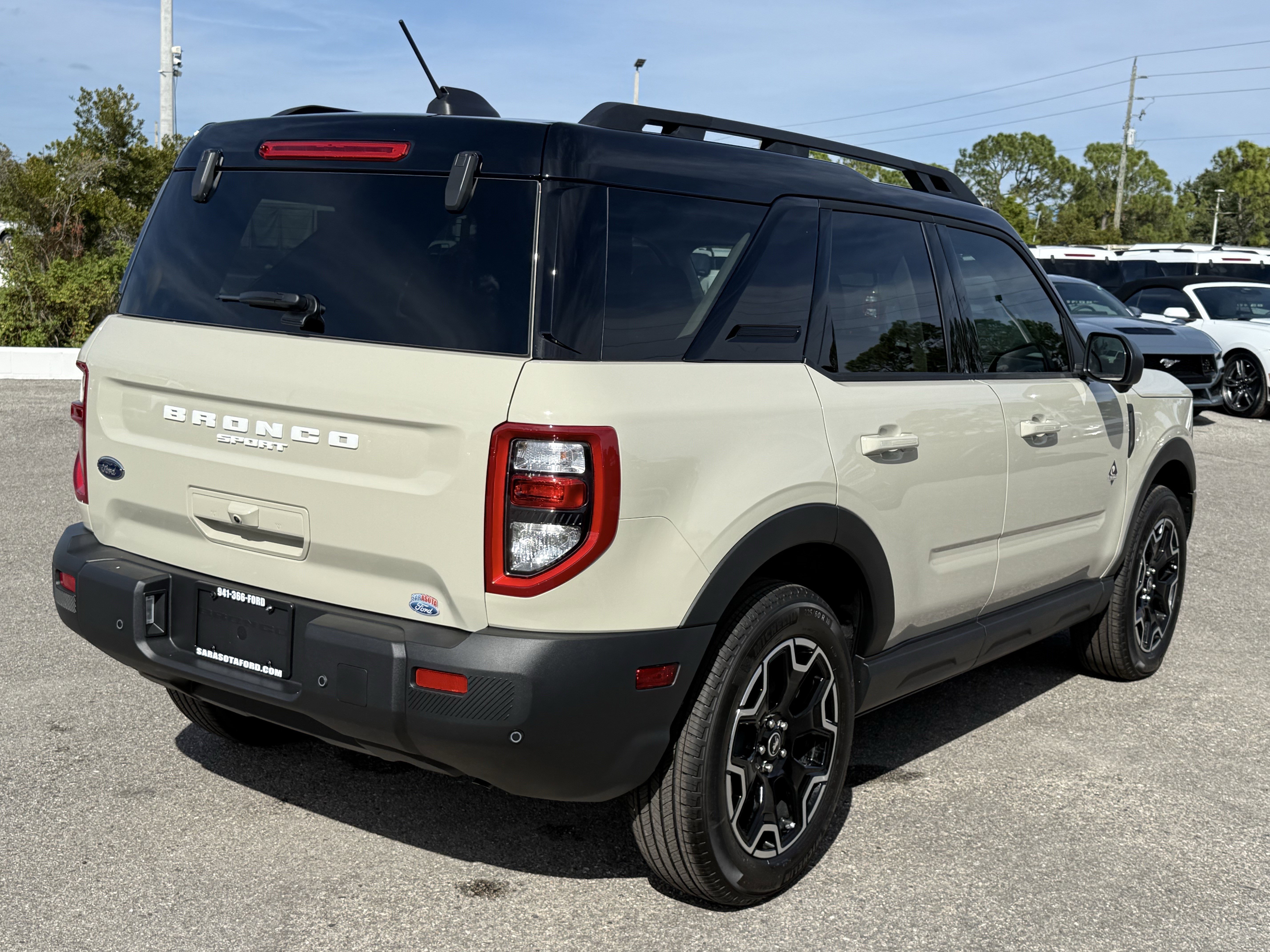 New 2025 Ford Bronco Sport Outer Banks w/ Outer Banks Tech Package+ image 5