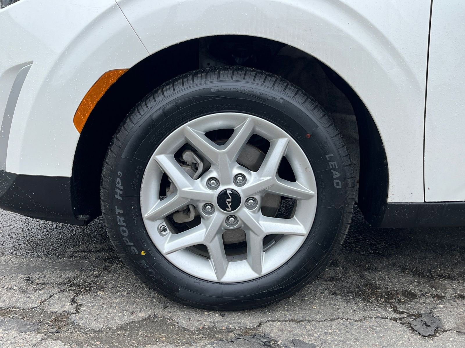 Used 2025 Kia Soul LX w/ LX Technology Package image 25