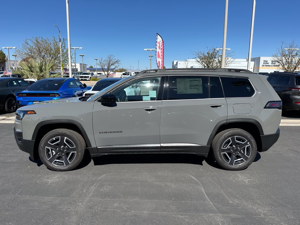 New 2026 Jeep Cherokee Laredo AWD/4WD image 3