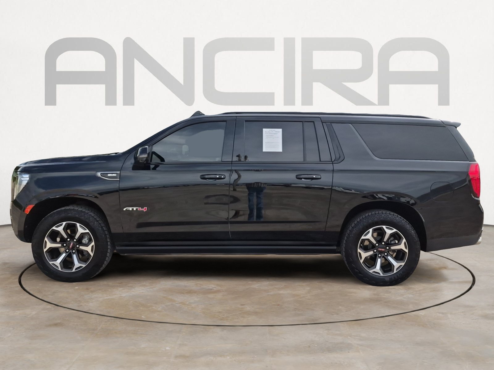 Used 2024 GMC Yukon XL AT4 w/ AT4 Premium Plus Package AWD/4WD image 6