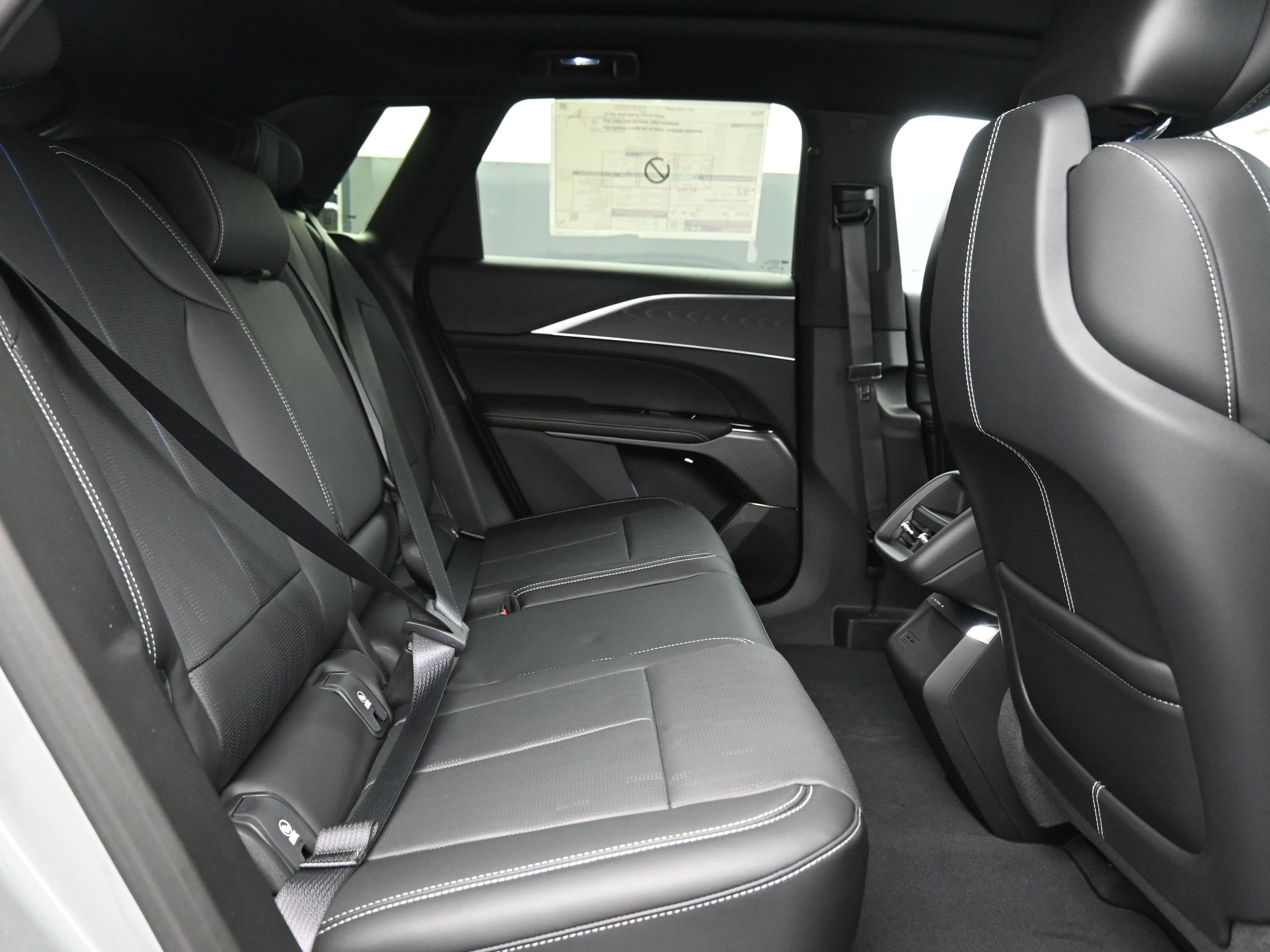 New 2025 Cadillac Lyriq Luxury image 12