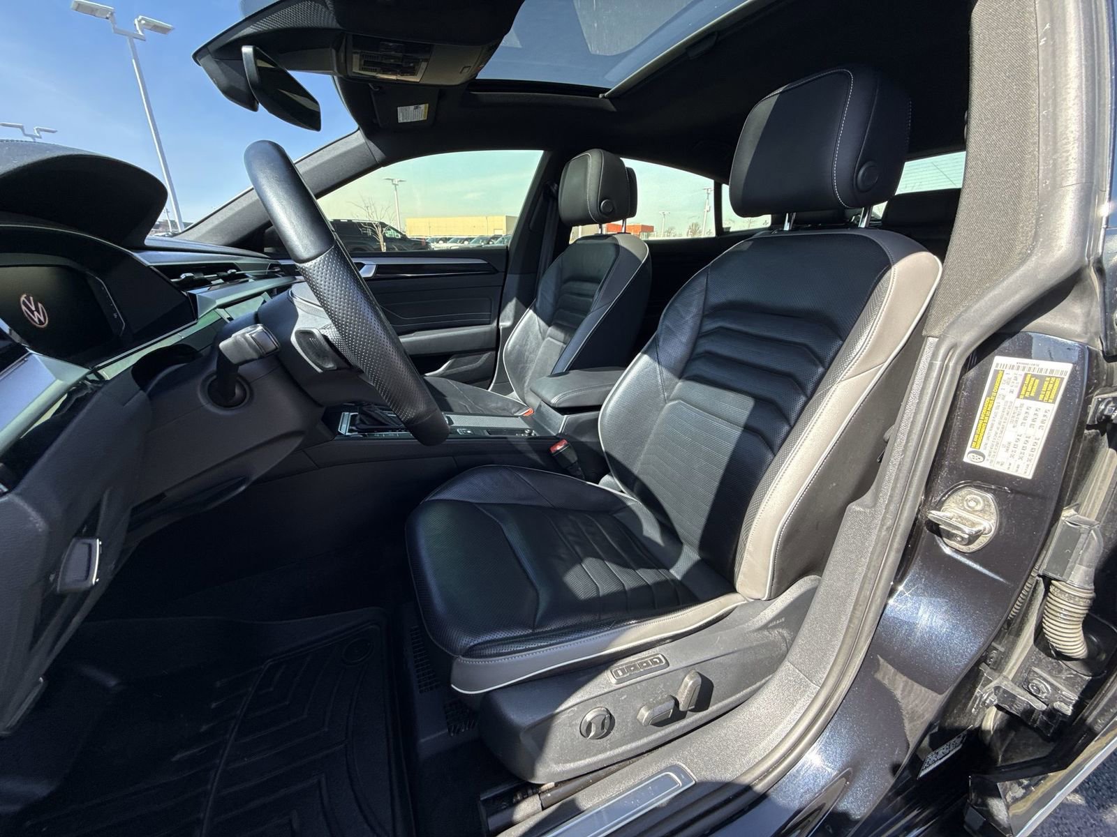 Used 2021 Volkswagen Arteon SEL Premium image 12