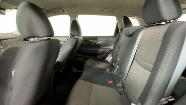 Used 2020 Nissan Rogue S AWD/4WD image 19